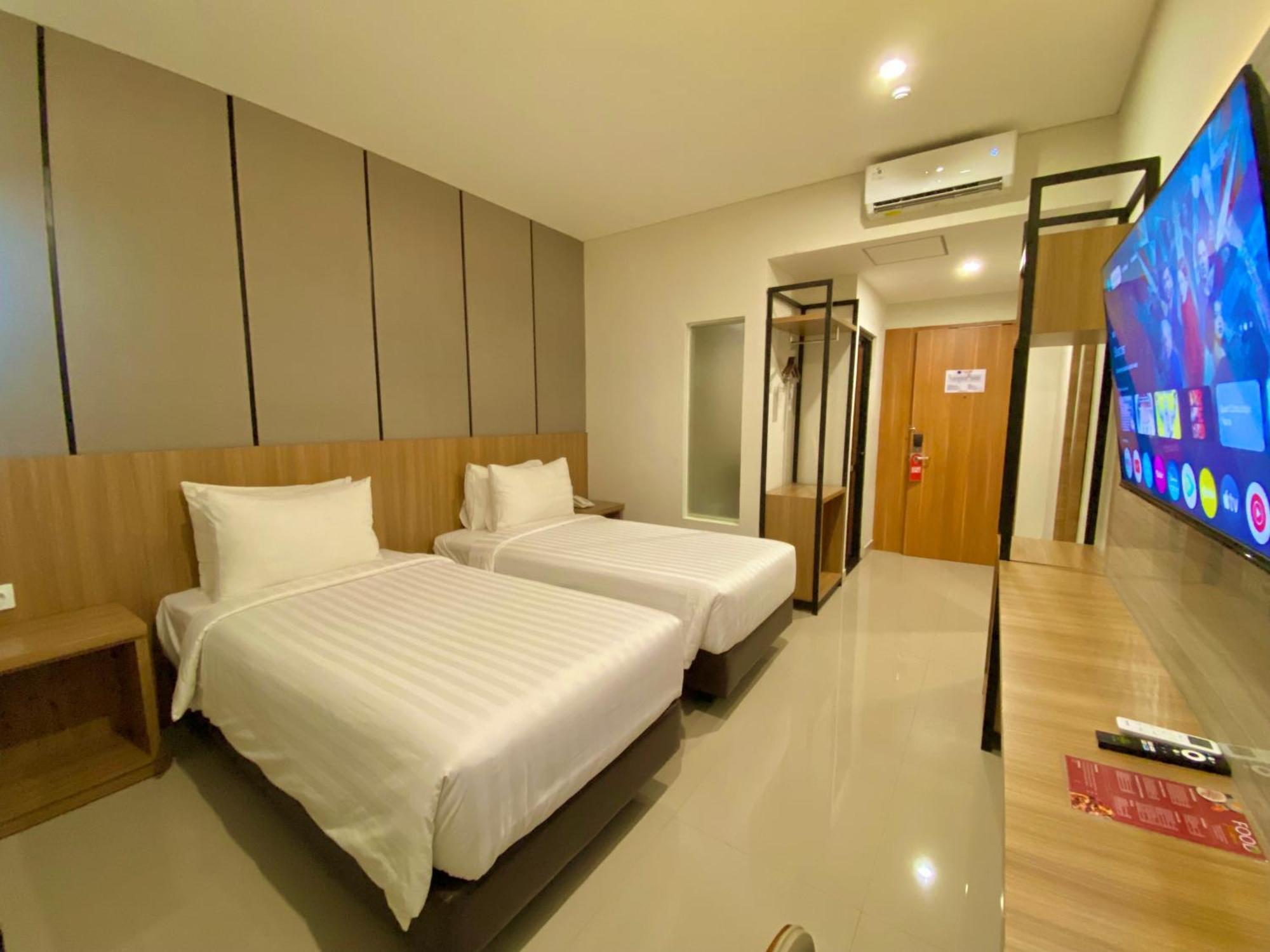 Front One Hotel Gombong Gombong  Luaran gambar